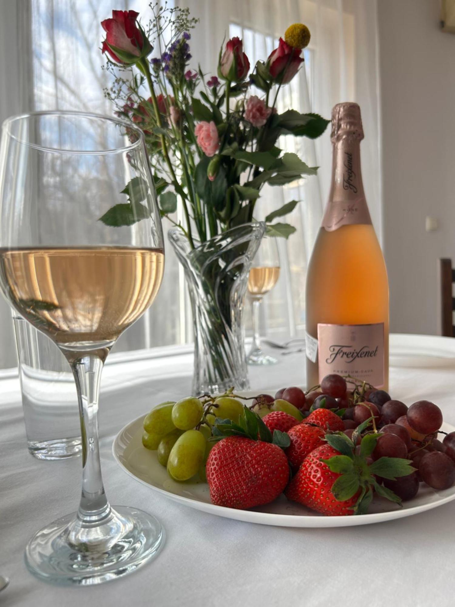Casa Rea - Comfortable Stay With Free Parking Sofia Eksteriør bilde